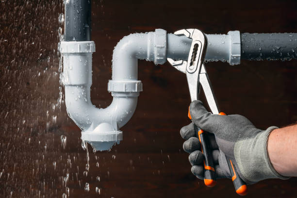 Professional Leak Detection technician working in Windsor, NC